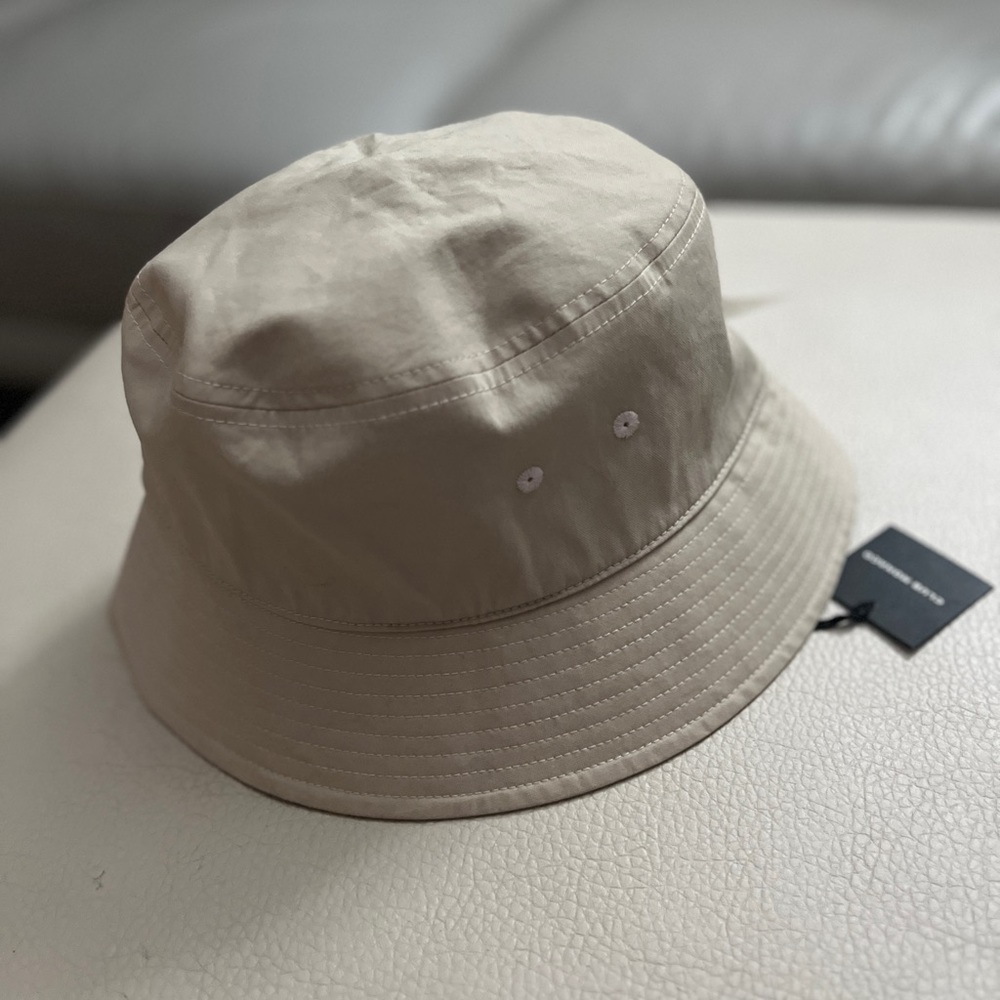 NWT - Club Monaco Solid Bucket Hat with Mesh Lined